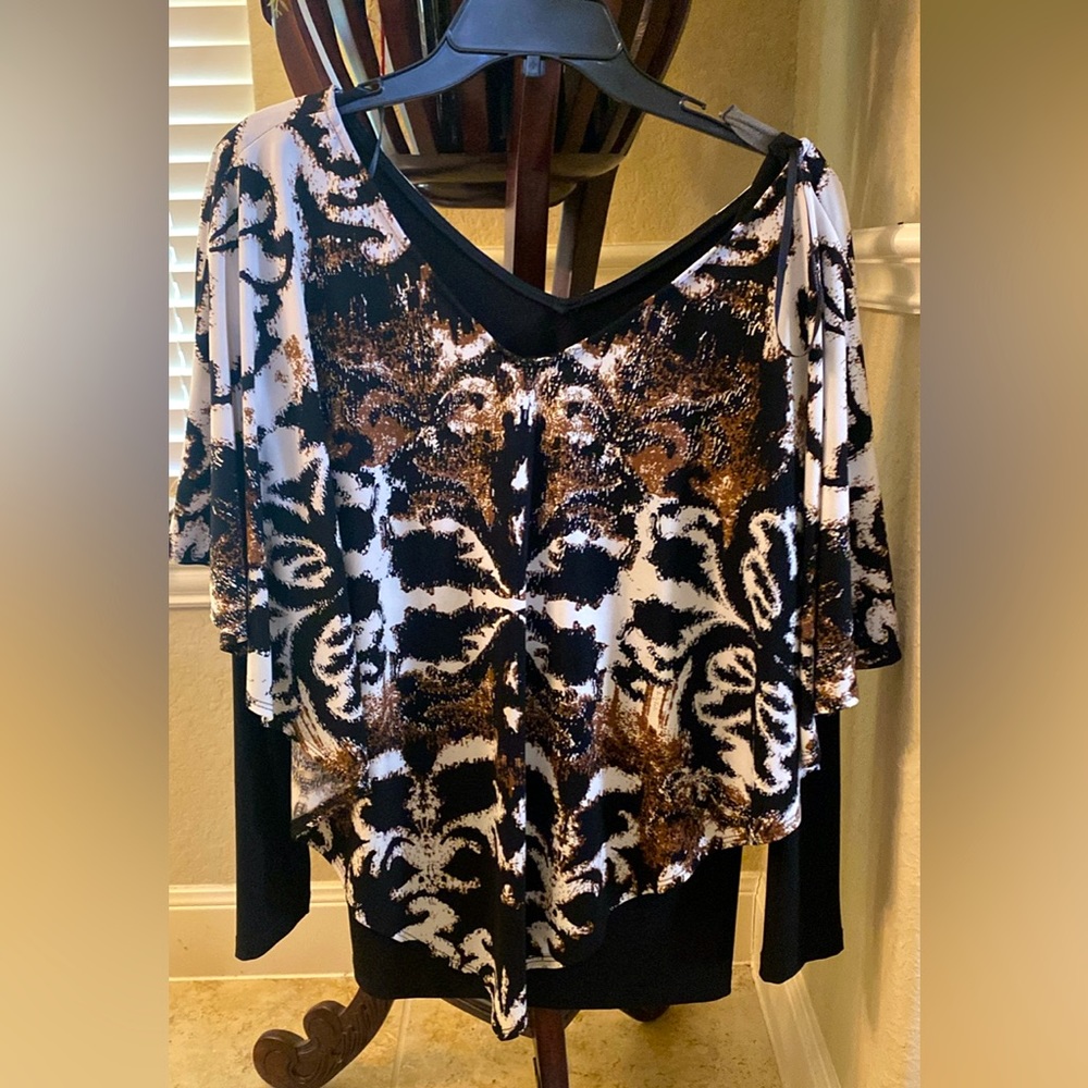 Frank Lyman Design- Animal Print Poncho Style Long Sleeve Stretchy Shirt Size 14